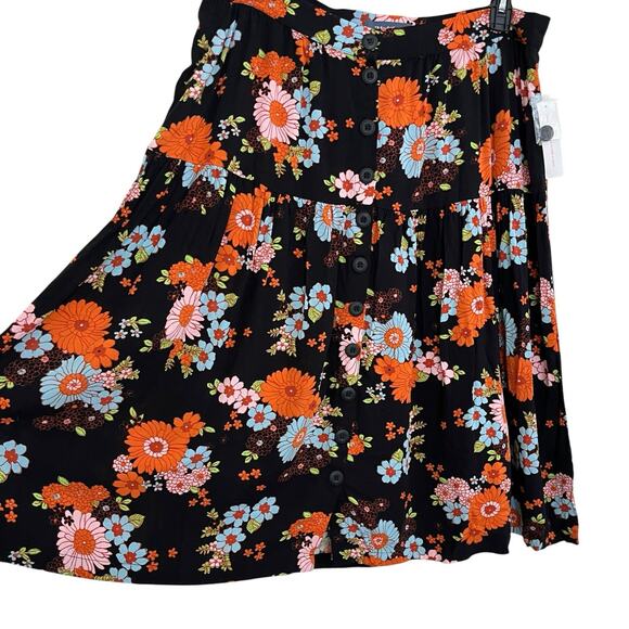ModCloth | Black Floral Button Midi Skirt 16W NWT Cottagecore Prairie Fairy - Picture 3 of 7